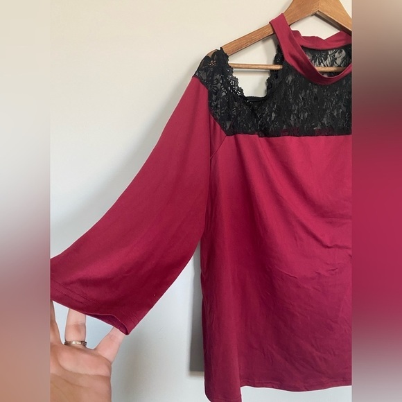 Shein - Maroon and black lace cold shoulder - Picture 2 of 6